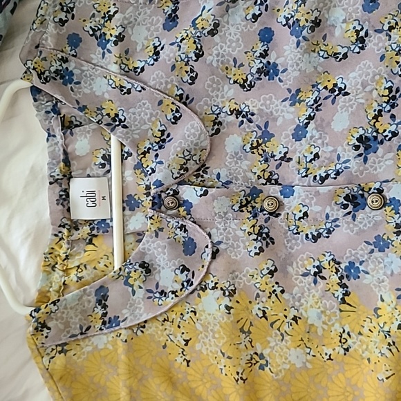 Cabi Floral Sheer Sleeveless Blouse - Picture 4 of 7